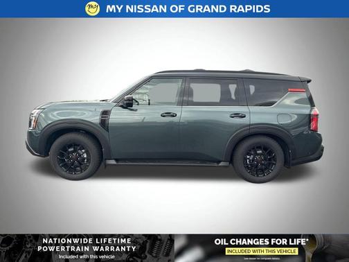 Alpine Metallic/Super Black 2026 Nissan Armada PRO-4X