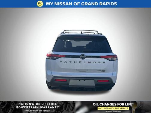 2026 Nissan Pathfinder Platinum