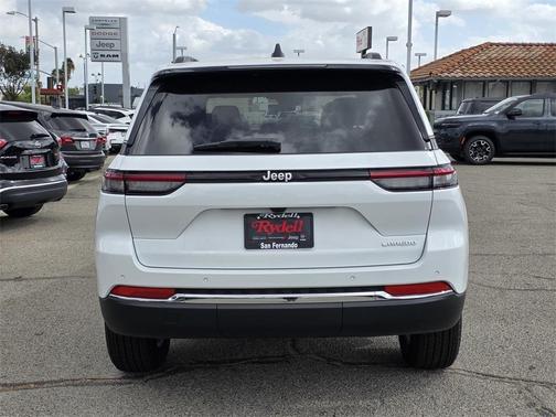 2025 Jeep Grand Cherokee Laredo X