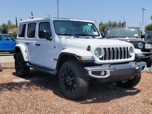2025 Jeep Wrangler 4xe Sahara
