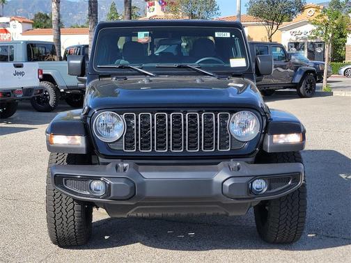 2025 Jeep Gladiator Sport