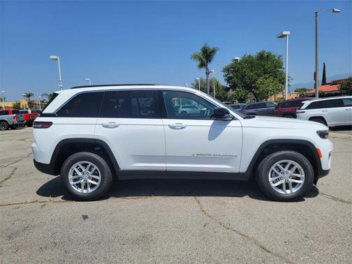 2025 Jeep Grand Cherokee Laredo X