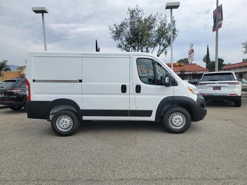 2026 RAM ProMaster 1500 Low Roof