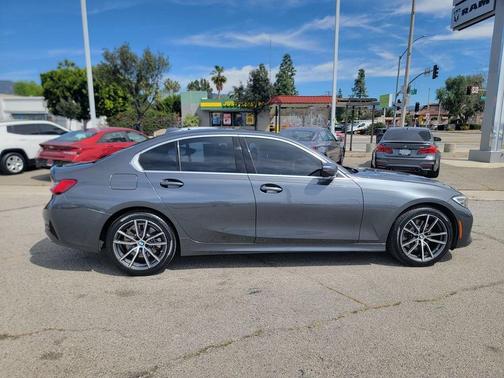 2020 BMW 330 i