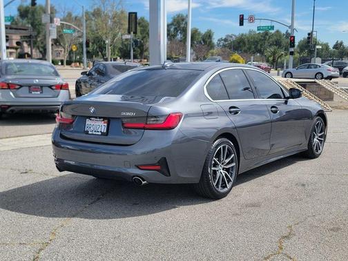 2020 BMW 330 i