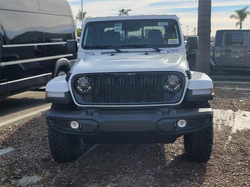 2026 Jeep Gladiator Sport