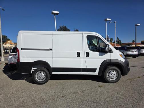 2026 RAM ProMaster 1500 Low Roof