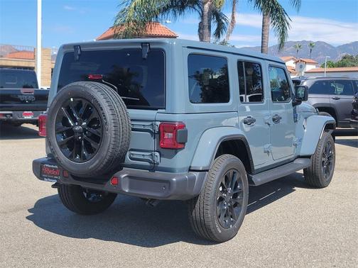 2025 Jeep Wrangler 4xe Sahara
