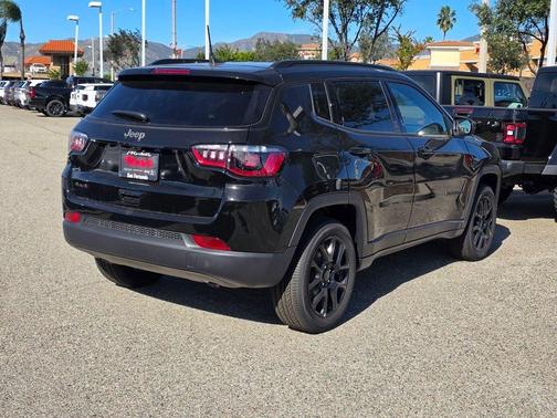 2026 Jeep Compass Latitude