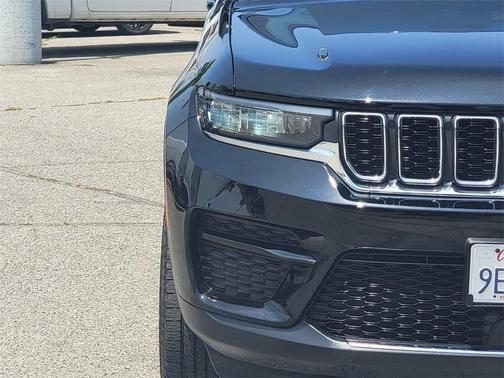 2023 Jeep Grand Cherokee Laredo