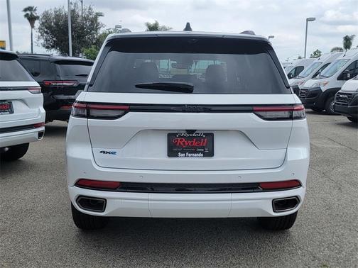 2025 Jeep Grand Cherokee 4xe Base