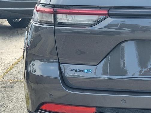 2025 Jeep Grand Cherokee 4xe Base