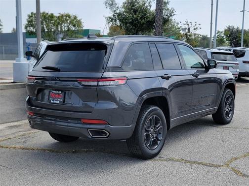 2025 Jeep Grand Cherokee 4xe Base