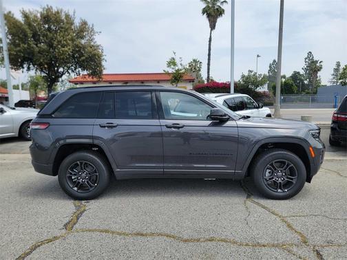 2025 Jeep Grand Cherokee 4xe Base