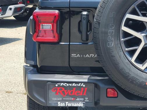 2025 Jeep Wrangler Sahara