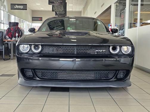 Black 2015 Dodge Challenger SRT Hellcat