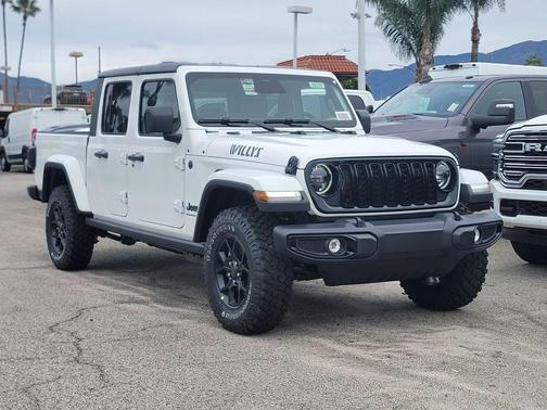 2026 Jeep Gladiator Sport