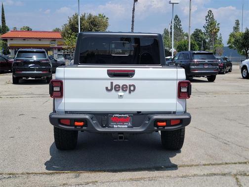 2025 Jeep Gladiator Mojave