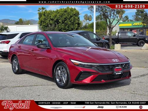 2024 Hyundai ELANTRA SEL