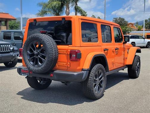 2025 Jeep Wrangler 4xe Sahara