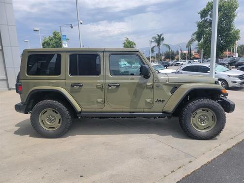 2025 Jeep Wrangler 4xe Sport