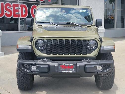 2025 Jeep Wrangler 4xe Sport