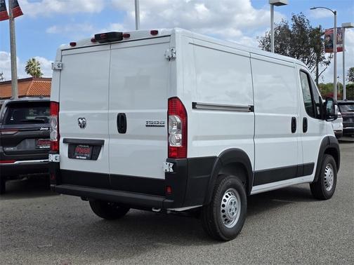 2026 RAM ProMaster 1500 Low Roof