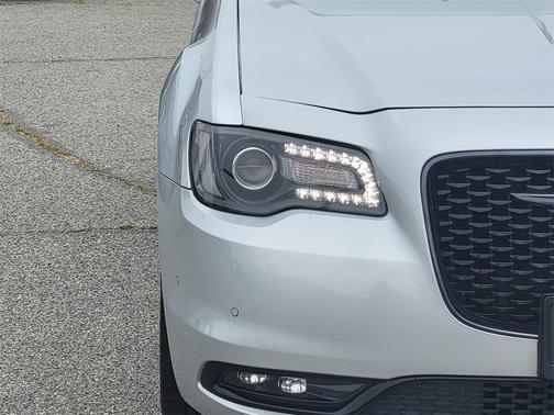 2021 Chrysler 300 S