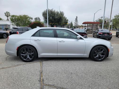 2021 Chrysler 300 S