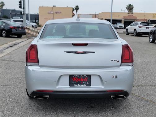 2021 Chrysler 300 S