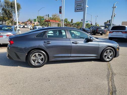 2022 Kia K5 LXS
