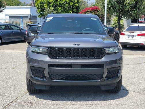 2025 Jeep Grand Cherokee L Laredo