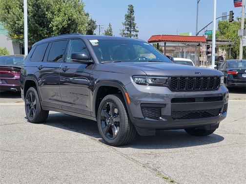 2025 Jeep Grand Cherokee L Laredo