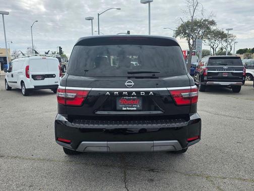 2023 Nissan Armada SV