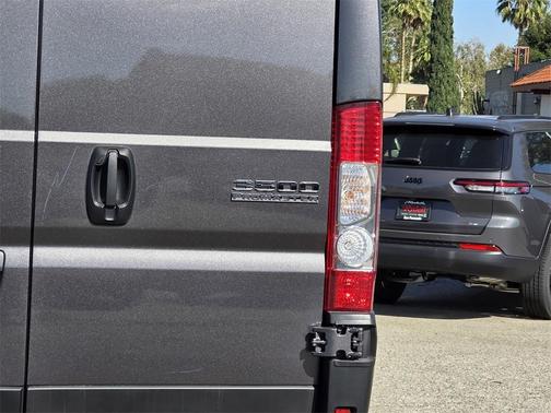 2025 RAM ProMaster 3500 Base