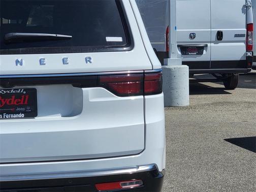 2025 Jeep Wagoneer Series III