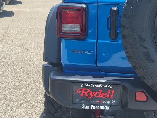 2025 Jeep Wrangler 4xe Sport