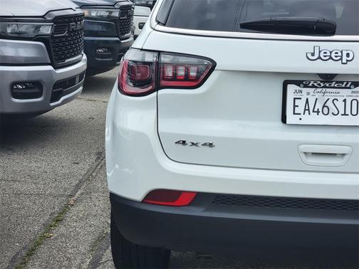 2025 Jeep Compass Latitude