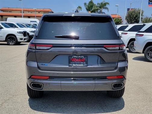 2025 Jeep Grand Cherokee 4xe Base