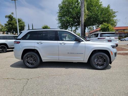 2025 Jeep Grand Cherokee 4xe Base