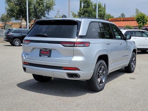 2025 Jeep Grand Cherokee 4xe Base