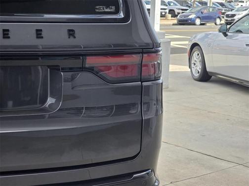 2025 Jeep Wagoneer Series II
