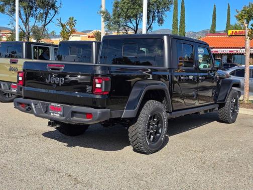 2026 Jeep Gladiator Sport