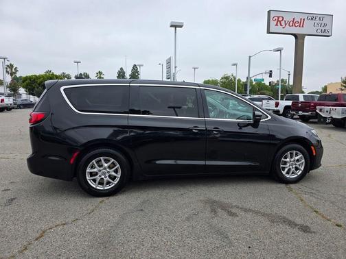 Black 2023 Chrysler Pacifica Touring-L