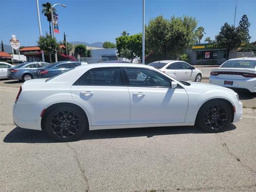 2019 Chrysler 300 S