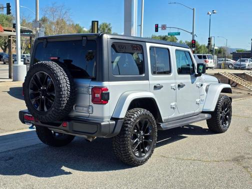 2023 Jeep Wrangler 4xe Sahara