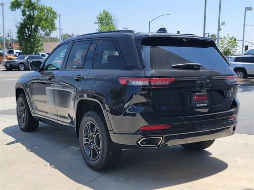 2025 Jeep Grand Cherokee 4xe Base