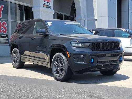 2025 Jeep Grand Cherokee 4xe Base