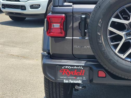 2025 Jeep Wrangler Sahara