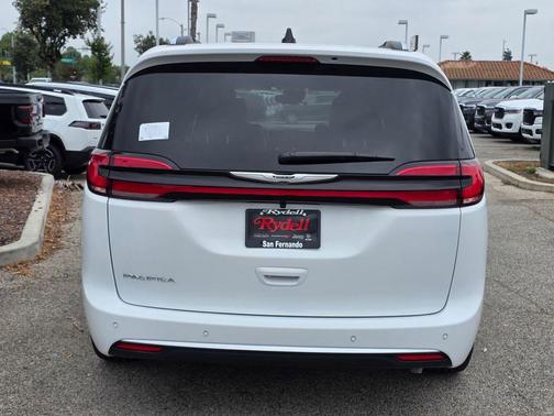 White 2026 Chrysler Pacifica Pinnacle